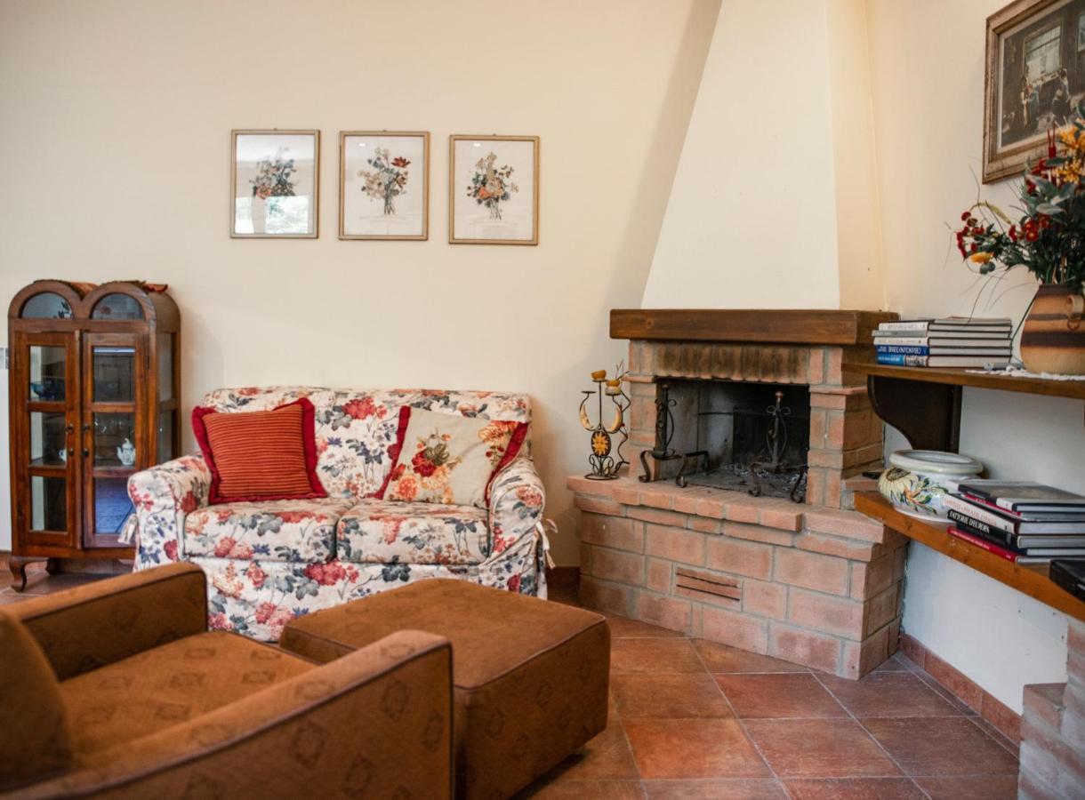 Podere Mocai - Cottage Nel Bosco Montieri Dış mekan fotoğraf