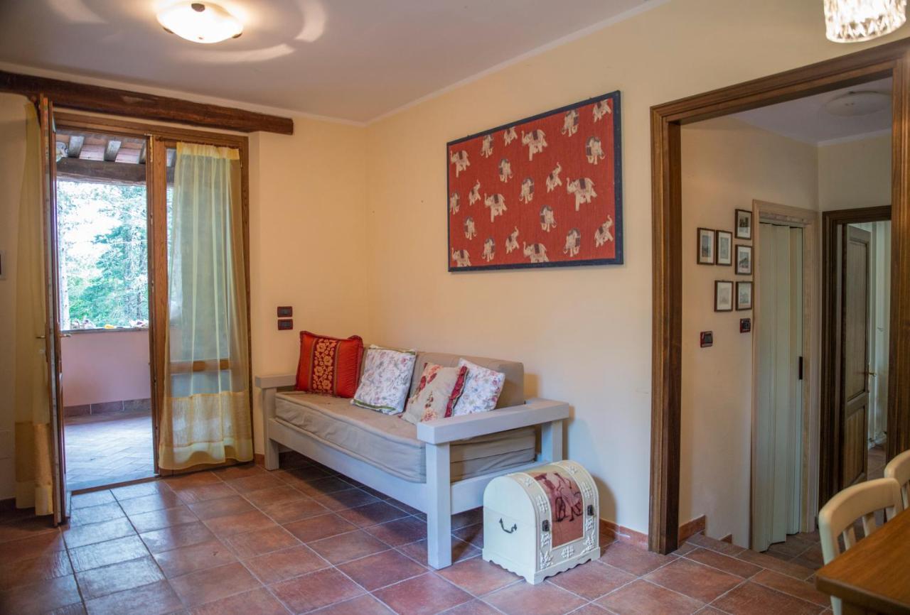 Podere Mocai - Cottage Nel Bosco Montieri Dış mekan fotoğraf